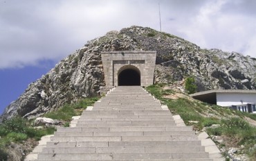 Stepenice ka Jezerskom Vrhu