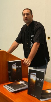 Detalj sa predavanja na promociji knjige FSFV u Beogradu